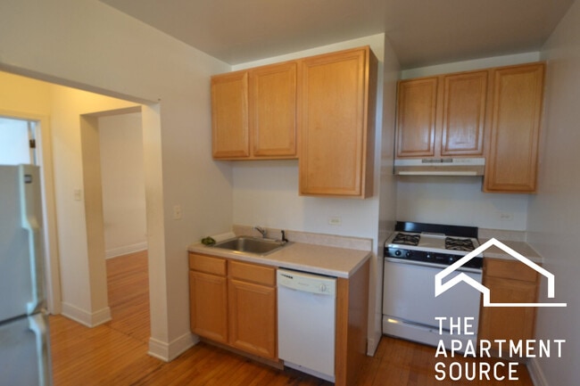 4411 N Kenneth Ave in Chicago, IL - Building Photo - Building Photo