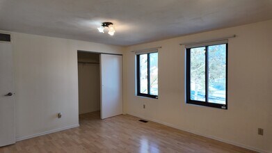 2 Meadowbrook Dr in Perrysburg, OH - Building Photo - Building Photo