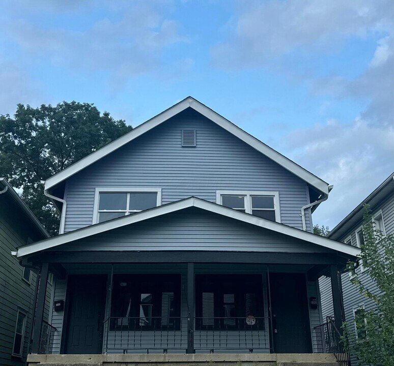1442 Hamlet St in Columbus, OH - Foto de edificio