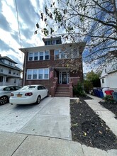 163 Beach 122nd St in Rockaway Park, NY - Building Photo - Building Photo