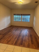 5650 NW 115th Ct in Doral, FL - Building Photo - Building Photo