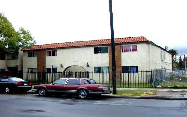 810 Garfield St in Santa Ana, CA - Foto de edificio