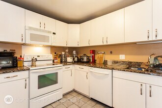 1415 N Dearborn St, Unit 3D in Chicago, IL - Building Photo - Building Photo
