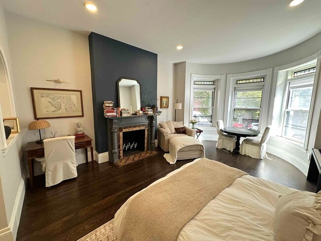 property at 112 Pinckney St