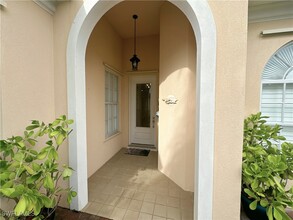 3060 Ellice Way in Naples, FL - Building Photo - Building Photo