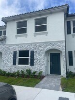 204 SE 10th St in Florida City, FL - Building Photo