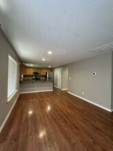 837 SE 61st Ave in Hillsboro, OR - Building Photo - Building Photo