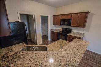 1230 Marigold Rd in Centerton, AR - Building Photo - Building Photo