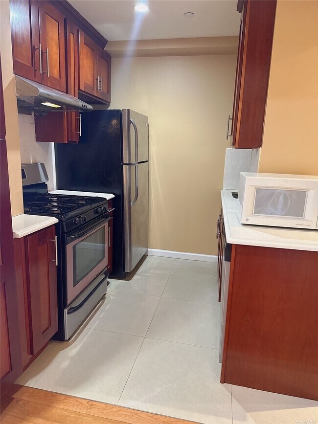 64-63 Austin St-Unit -5B in Queens, NY - Building Photo - Building Photo