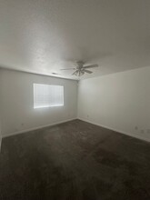 2018 Martinho Ave in Tulare, CA - Building Photo - Building Photo