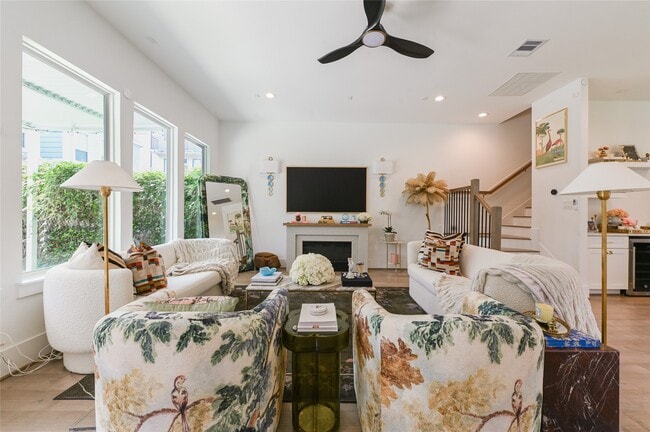 property at 5233 Darling St