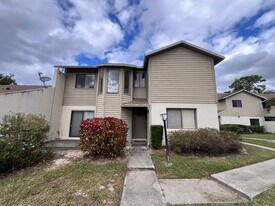 627 Olympic Dr in Ocoee, FL - Building Photo