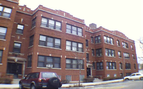 700 North Austin Blvd in Oak Park, IL - Building Photo