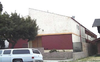 1210 Crenshaw Blvd in Los Angeles, CA - Building Photo
