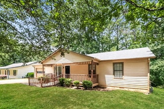 2193 Cruse Rd NW in Lawrenceville, GA - Building Photo - Building Photo