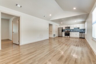 The Woodruff at Bishop Ridge in Dallas, TX - Building Photo - Building Photo