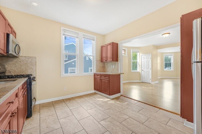 197 Westervelt Ave in Hawthorne, NJ - Building Photo - Building Photo