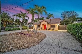 4732 SW 35th Ave in Fort Lauderdale, FL - Building Photo - Building Photo