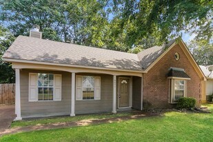 6651 Elmore Woods Cove in Memphis, TN - Building Photo