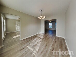 3615 Cyrus St in Raleigh, NC - Foto de edificio - Building Photo