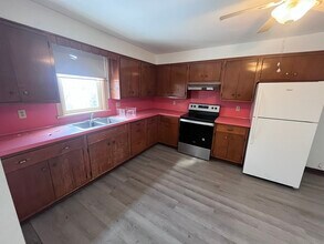 210 N Main St in Herndon, PA - Building Photo - Building Photo