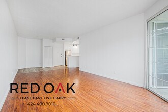 4320 S Centinela Ave in Los Angeles, CA - Building Photo - Building Photo