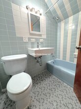 2018 Commonwealth Ave in Boston, MA - Building Photo - Building Photo
