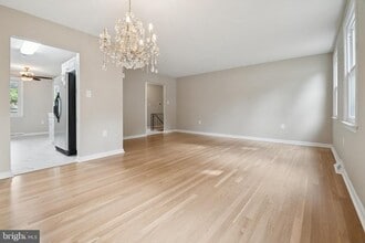2707 Lackawanna St in Adelphi, MD - Building Photo - Building Photo