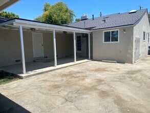 5457 Beck Ave in Los Angeles, CA - Building Photo - Building Photo
