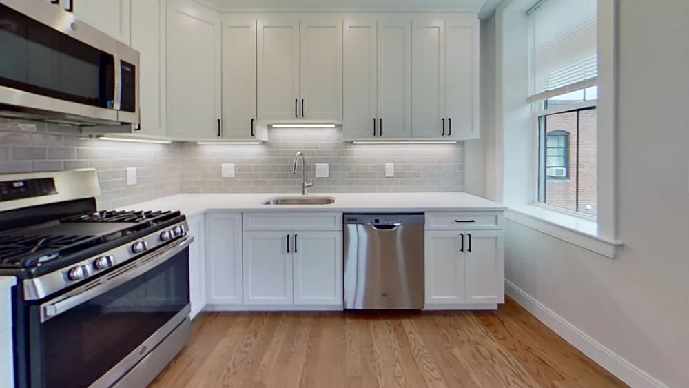 191 Porter St in Boston, MA - Building Photo