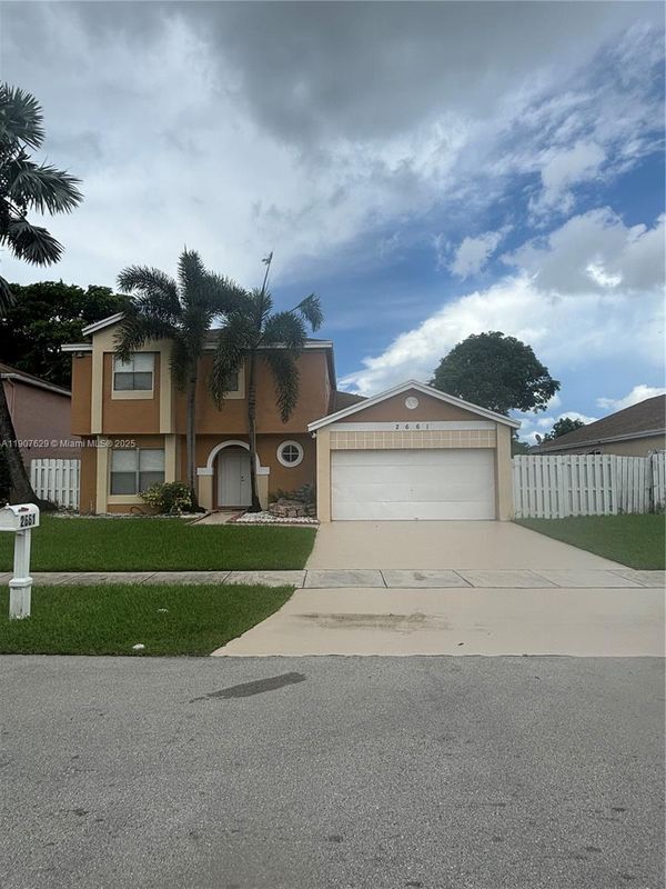 2661 Huron Way, Unit home