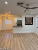 1103 SE 8th Terrace in Cape Coral, FL - Building Photo