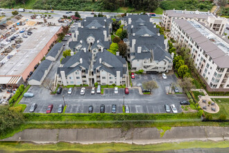 Camino Court in South San Francisco, CA - Building Photo - Building Photo