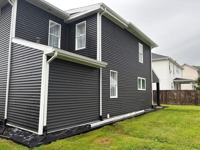 510 Henry St in Toronto, OH - Building Photo - Building Photo