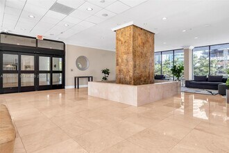 1865 Brickell Ave, Unit 1501 in Miami, FL - Building Photo - Building Photo