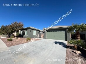 8606 Kennedy Heights Ct in Las Vegas, NV - Building Photo - Building Photo