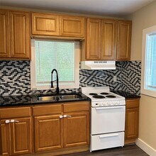 1321 Harris Hill Rd in San Marcos, TX - Building Photo - Building Photo