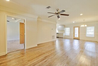 5781 E Oglethorpe Hwy in Midway, GA - Building Photo - Building Photo