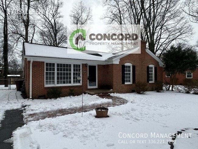 1703 Leslie Rd in Greensboro, NC - Building Photo - Building Photo