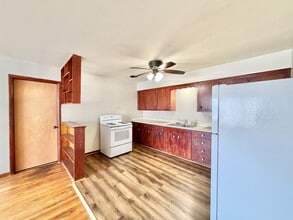 2109 Lake Point Dr in Madison, WI - Building Photo - Building Photo