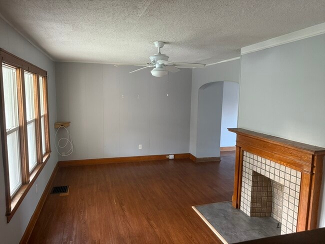 806 E Deshler Ave in Columbus, OH - Building Photo - Building Photo