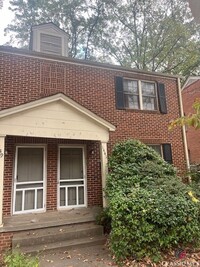 1441 S Milledge Ave in Athens, GA - Building Photo - Building Photo