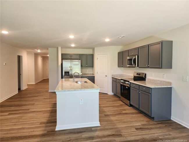 430 Windermere Dr in Fayetteville, NC - Building Photo - Building Photo