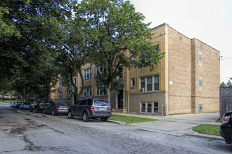 6760-6774 W Raven St in Chicago, IL - Foto de edificio - Building Photo