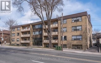 205 Keele St in Toronto, ON - Building Photo