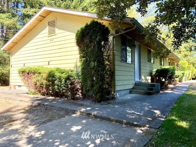 4149 Kimberly Way, Unit Unit D in Oak Harbor, WA - Building Photo