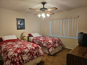 137 Anton Ct in Homosassa, FL - Building Photo - Building Photo