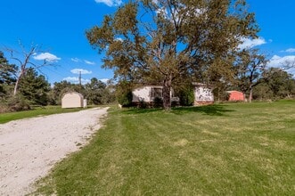 30 Allen Rd in Huntsville, TX - Building Photo - Building Photo