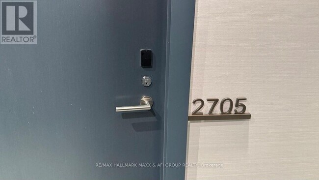 65 Broadway Ave in Toronto, ON - Building Photo - Building Photo