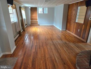 242 S Sugan Rd in New Hope, PA - Building Photo - Building Photo